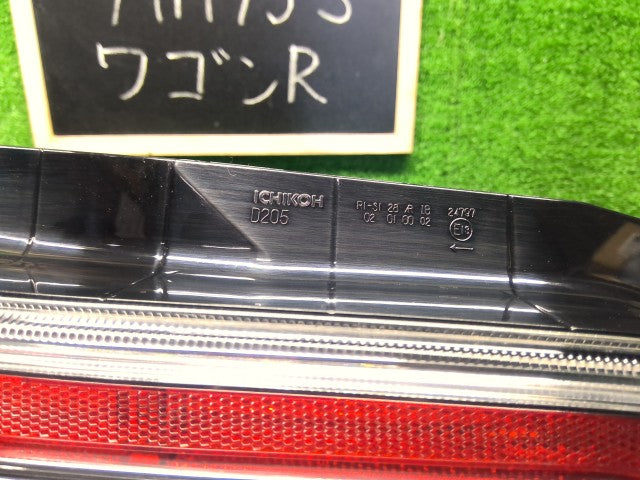 ワゴンＲ 左テールランプ 5AA-MH95S 35670-63R01
