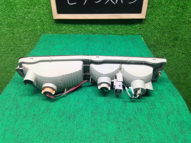 【中古】ピクシス EBD-S331M 右テールランプ 81550-B5020