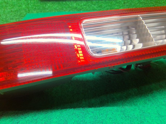 【中古】ピクシス EBD-S331M 左テールランプ 81560-B5020