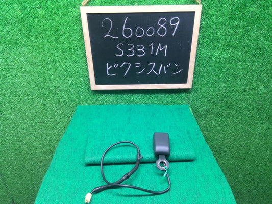 【中古】ピクシス EBD-S331M ドライバーシートベルト キャッチ