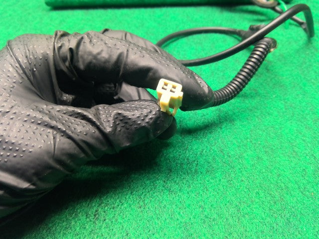 【中古】ピクシス EBD-S331M ドライバーシートベルト キャッチ