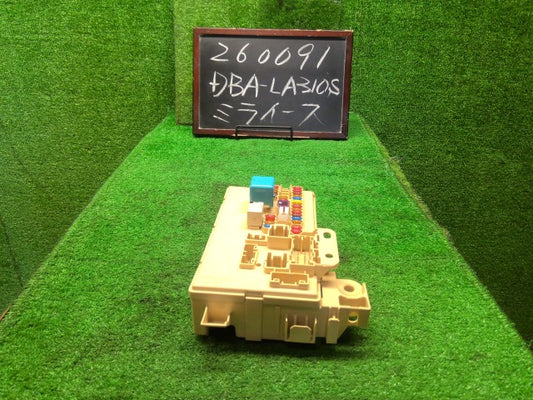 ミライース ヒューズボックス DBA-LA310S 82600-B2400
