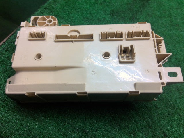 ミライース ヒューズボックス DBA-LA310S 82600-B2400