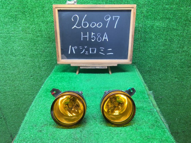パジェロミニ フォグランプ左右セット ABA-H58A 8315A015,8315A016