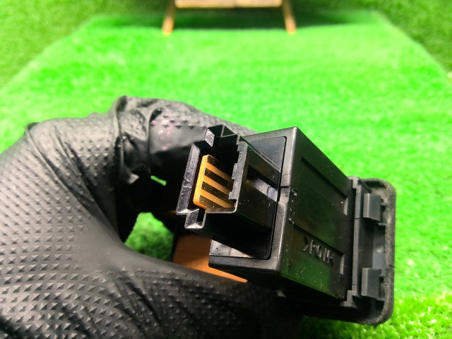 パジェロミニ ドアミラースイッチ ABA-H58A MR951347