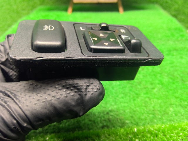 パジェロミニ ドアミラースイッチ ABA-H58A MR951347