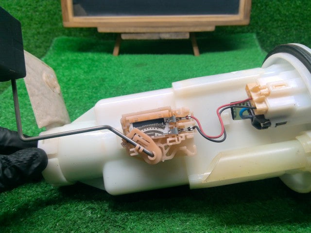 ハイゼット フューエルポンプ EBD-S211P 23210-B5030