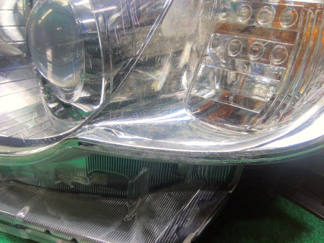 【中古】マークＸ DBA-GRX135 左ヘッドランプＡＳＳＹ 81150-22B20