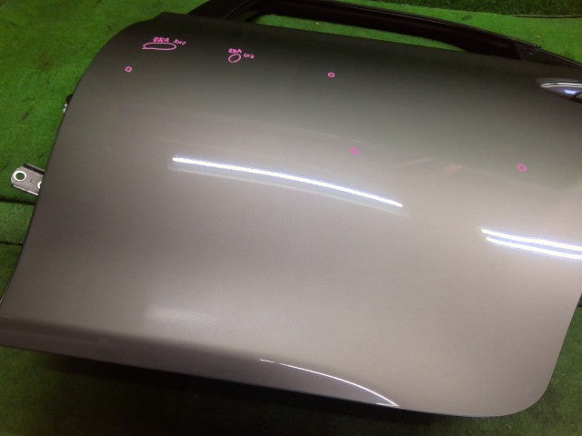 【中古】マークＸ DBA-GRX135 左リアドアＡＳＳＹ 67004-22470
