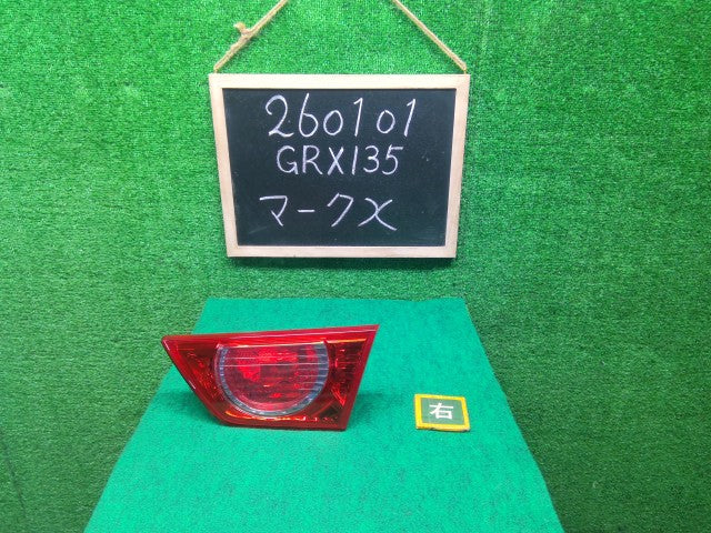 【中古】マークＸ DBA-GRX135 右フィニッシャーパネル 81580-22140