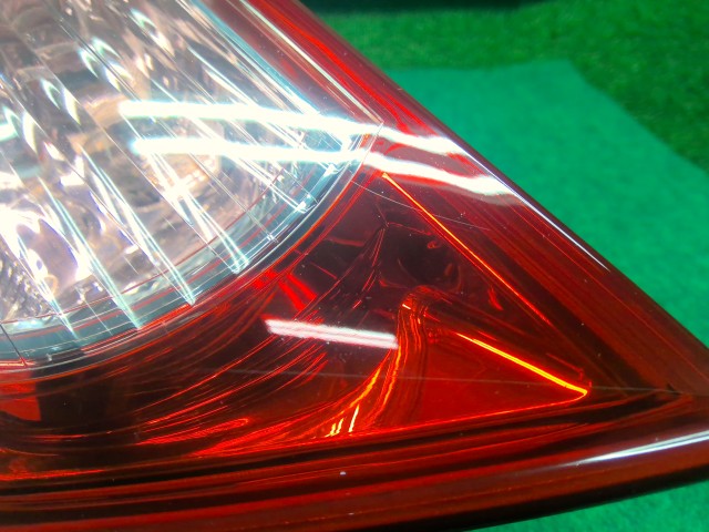 【中古】マークＸ DBA-GRX135 左フィニッシャーパネル 81590-22140
