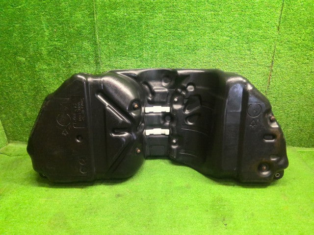 【中古】マークＸ DBA-GRX135 フューエルタンク 77001-30561