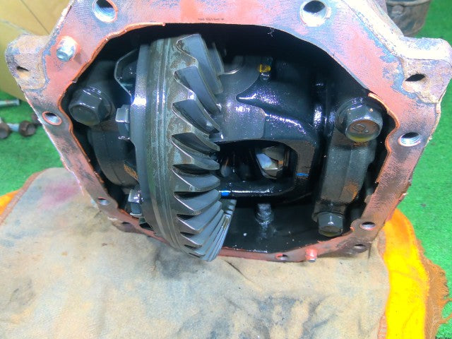 【中古】マークＸ DBA-GRX135 リア リジットデフＡＳＳＹ