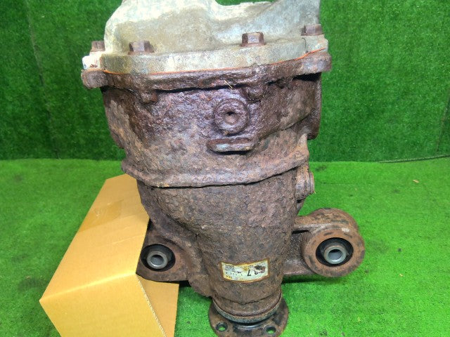 【中古】マークＸ DBA-GRX135 リア リジットデフＡＳＳＹ