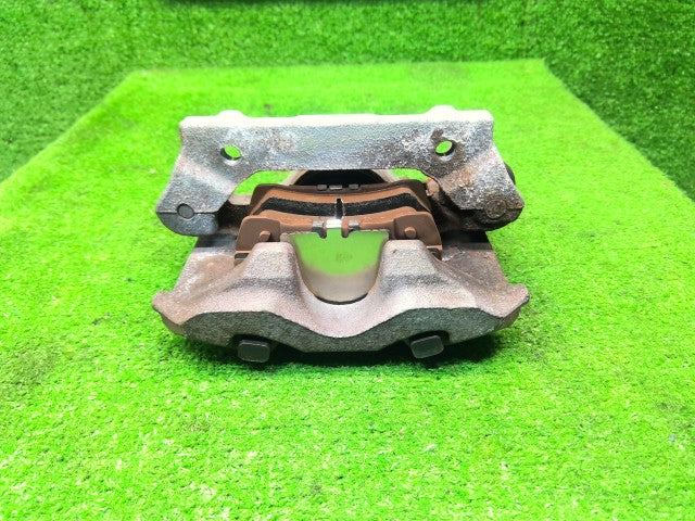 【中古】マークＸ DBA-GRX135 右リアキャリパー 47890-53051