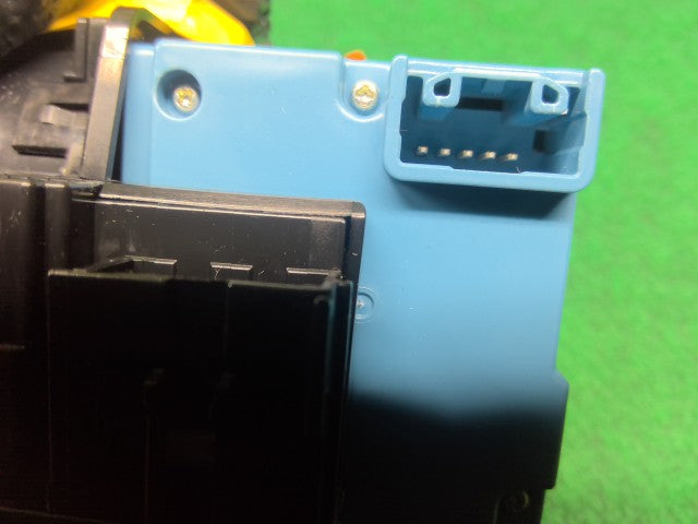 【中古】マークＸ DBA-GRX135 スパイラルケーブル 84307-75010