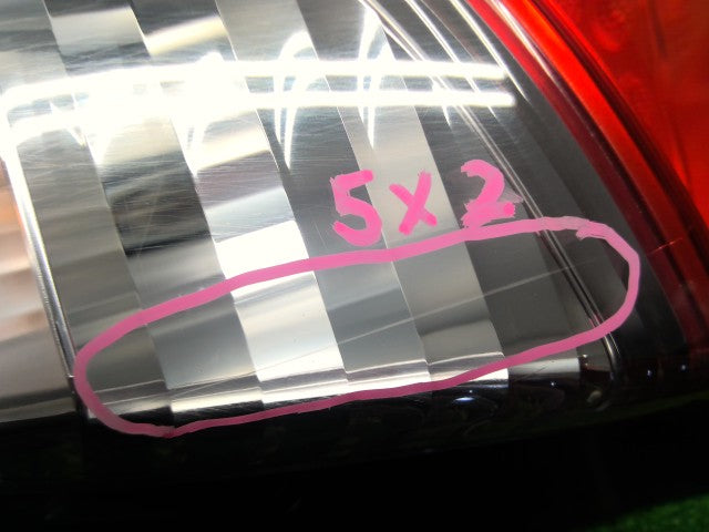 アルト 右テールランプ DBA-HA35S 35650-64L10