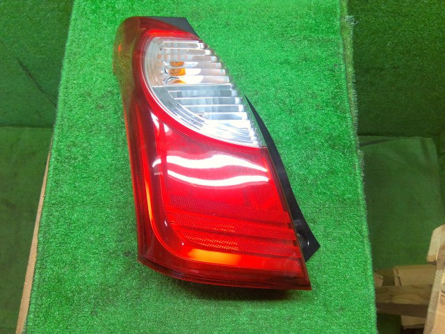 アルト 左テールランプ DBA-HA35S 35670-64L10