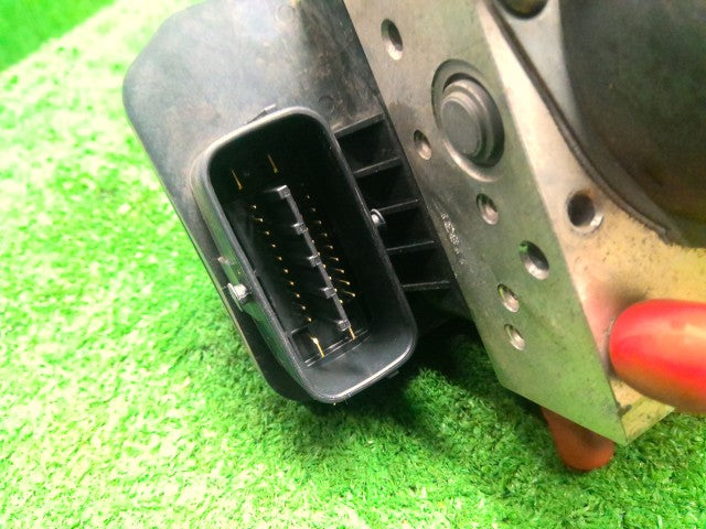 アルト ＡＢＳアクチュエーター DBA-HA35S 56110-64LC0