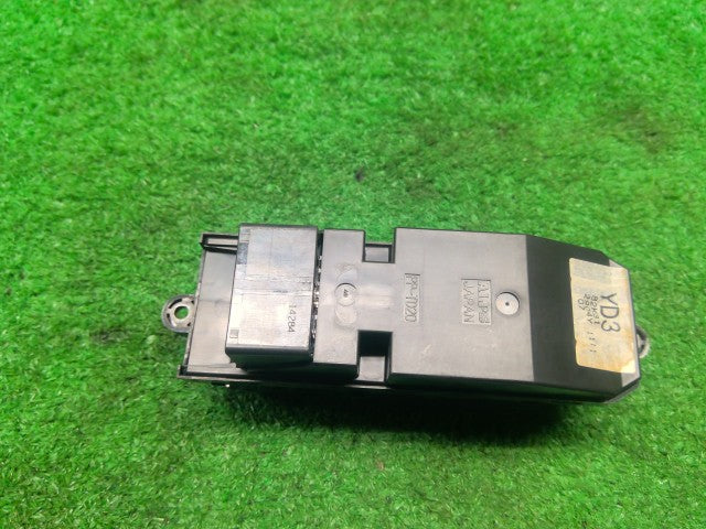 アルト パワーウインドウスイッチ DBA-HA35S