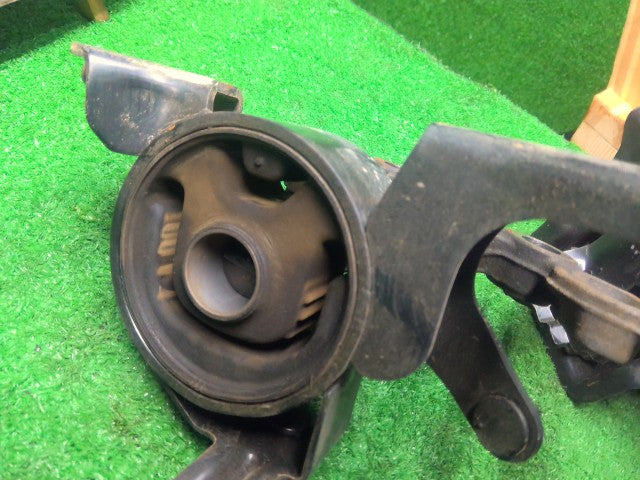 ムーヴ E/G部品 DBA-LA100S 12306-B2050