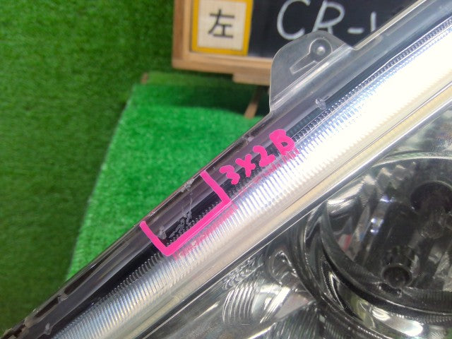 ＣＲ－Ｖ DBA-RE4 左ヘッドランプＡＳＳＹ 33151-SWA-J11 自社品番260109 NH624P