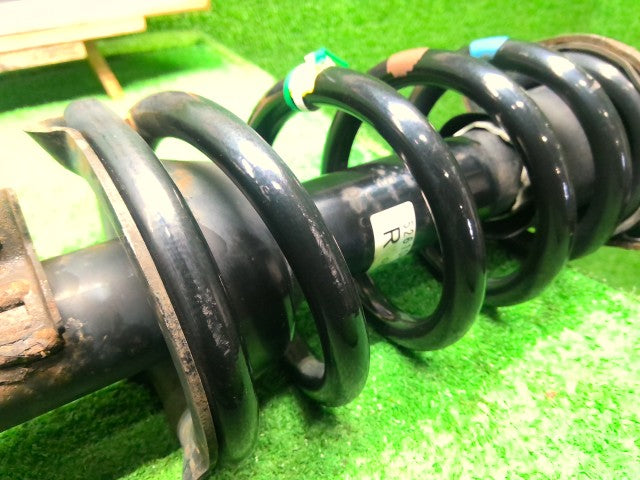 ＣＲ－Ｖ DBA-RE4 右 リア ストラット 52610-SWA-E15 自社品番260109 NH624P