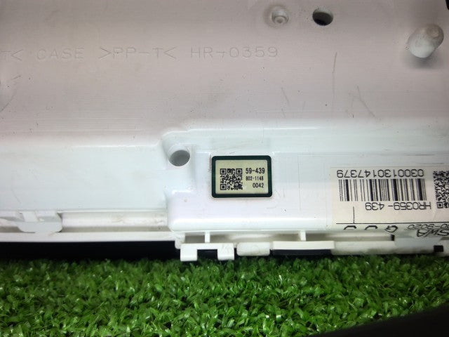 ＣＲ－Ｖ DBA-RE4 スピードメーター 78120-SWA-902 自社品番260109 NH624P