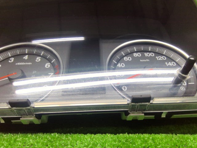 ＣＲ－Ｖ DBA-RE4 スピードメーター 78120-SWA-902 自社品番260109 NH624P