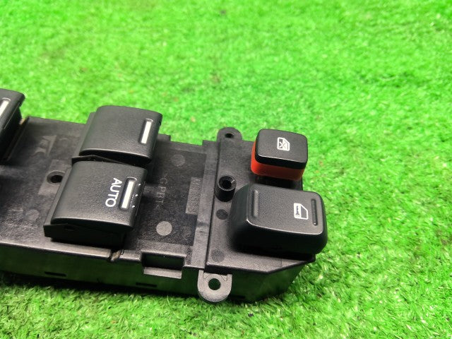 ＣＲ－Ｖ DBA-RE4 パワーウインドウスイッチ 35750-SWA-J01 自社品番260109 NH624P
