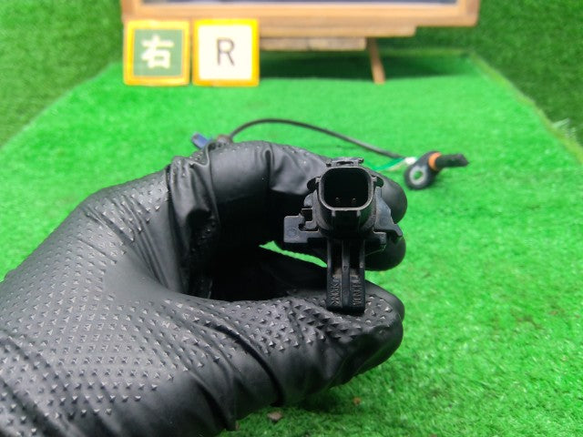 ＣＲ－Ｖ DBA-RE4 右リア用 ＡＢＳセンサー 57470-SWA-003 自社品番260109 NH624P