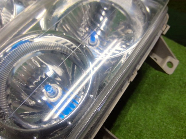 【中古】テリオスキッド ABA-J111G ヘッドランプ左右セット 81110-B4140