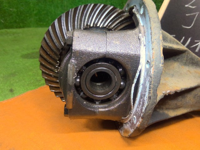 【中古】テリオスキッド ABA-J111G リア デフ