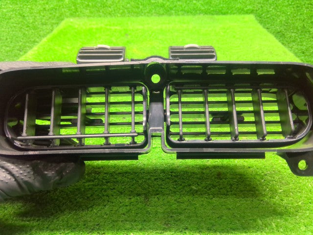 【中古】テリオスキッド ABA-J111G エアコン吹き出し口 55670-B4020-B0