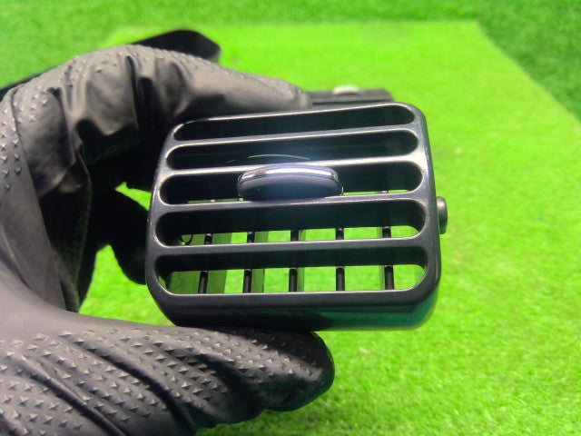 【中古】テリオスキッド ABA-J111G エアコン吹き出し口 55670-B4020-B0
