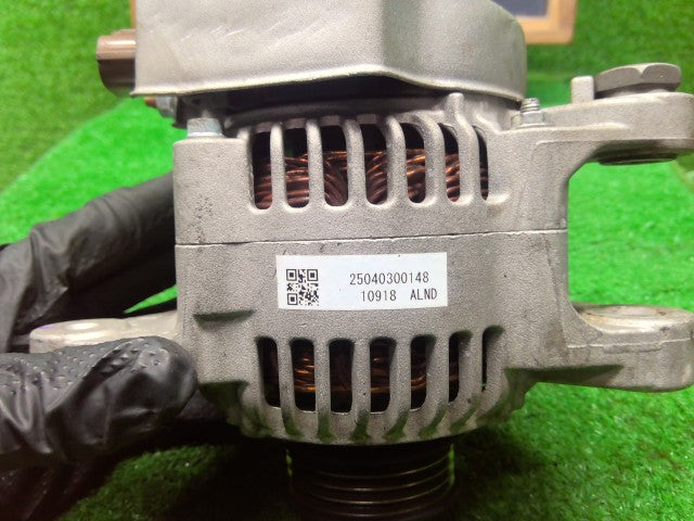 【中古】ハイゼット EBD-S211P オルタネーター 27060-B2020