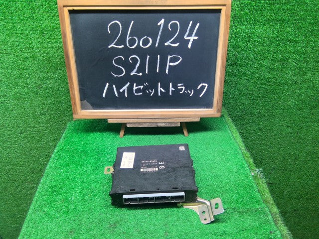 【中古】ハイゼット EBD-S211P エンジンコンピューター 89560-B5662
