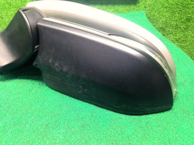 【中古】ノア DBA-ZRR85G 左サイドミラー 87940-28B70