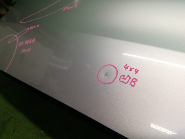 【中古】ノア DBA-ZRR85G バックドアＡＳＳＹ 67005-28A40