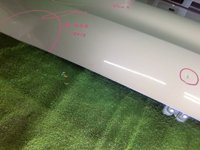 【中古】ノア DBA-ZRR85G バックドアＡＳＳＹ 67005-28A40