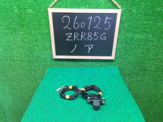 【中古】ノア DBA-ZRR85G バック カメラ