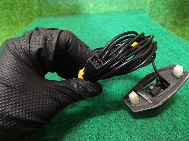 【中古】ノア DBA-ZRR85G バック カメラ