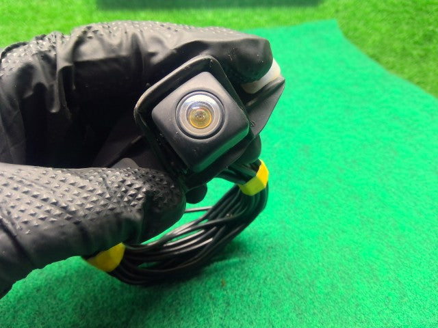 【中古】ノア DBA-ZRR85G バック カメラ