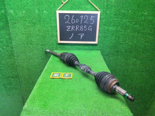 【中古】ノア DBA-ZRR85G 右フロントドライブシャフト 43410-28150