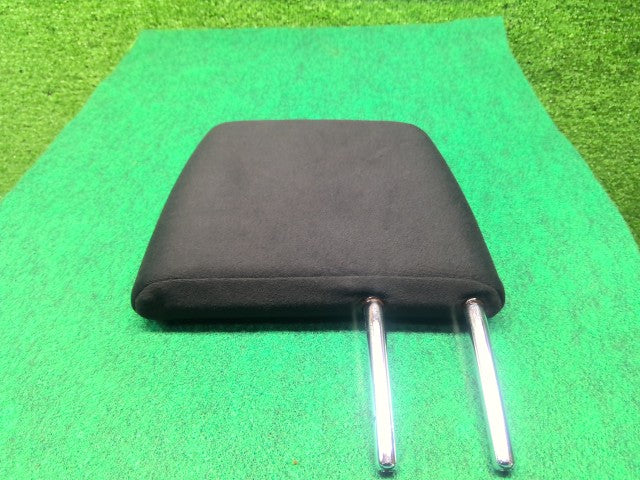 【中古】ノア DBA-ZRR85G ヘッドレスト 71960-28330-C0