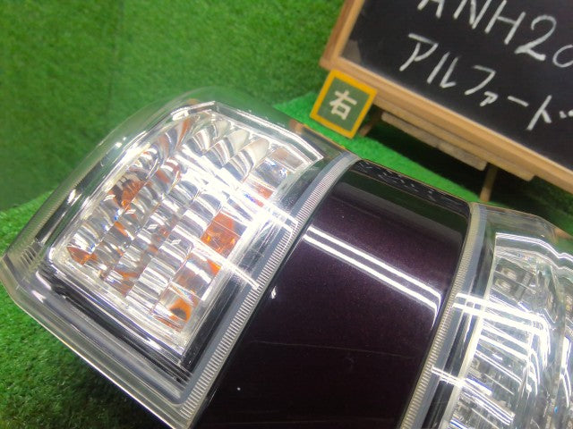 ヴェルファイア 右テールランプ DBA-ANH20W 81551-58092