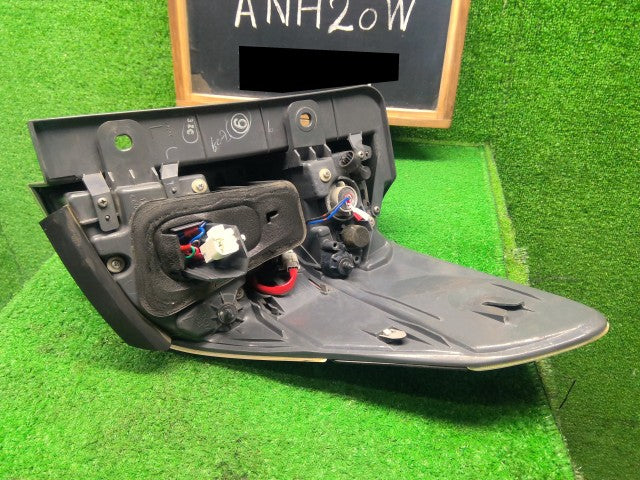ヴェルファイア 左テールランプ DBA-ANH20W 81561-58092 3R9 自社品番260127 中古