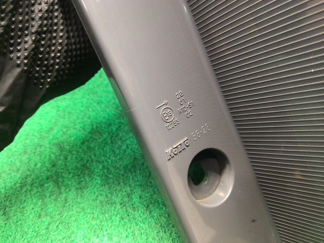 ヴェルファイア 右テールランプ DBA-ANH25W 81551-58082