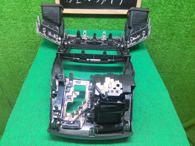 ヴェルファイア オーディオパネル DBA-ANH25W 55405-58110