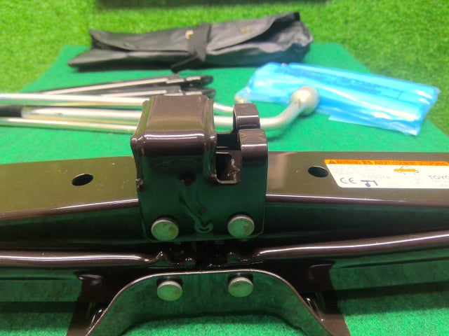 ヴェルファイア 車載工具 DBA-ANH25W 3R9